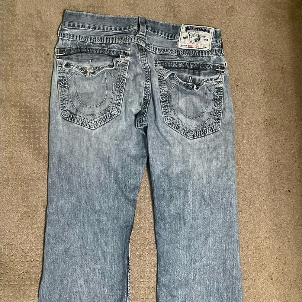 Men’s True Religion boot cut light wash jeans